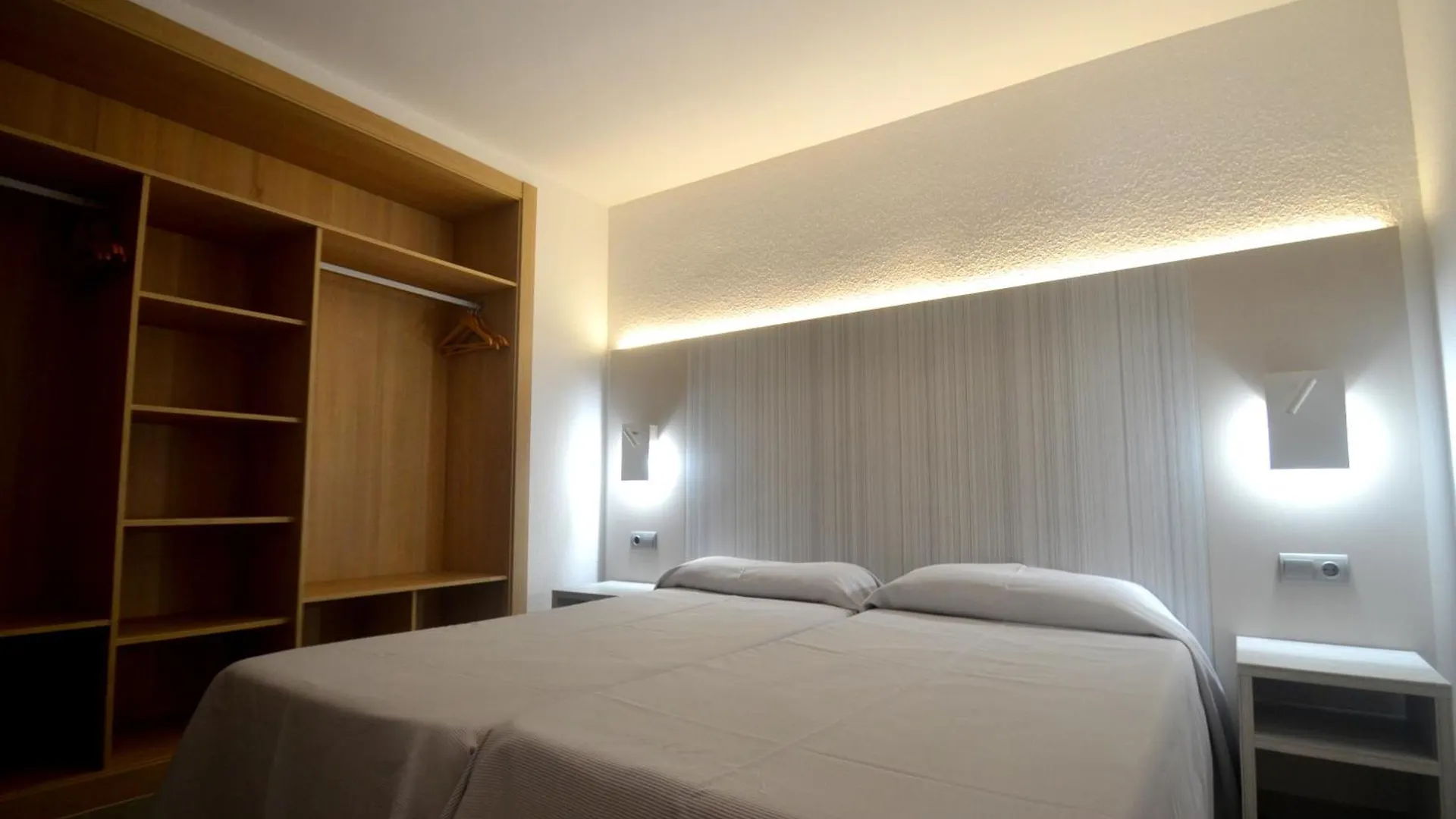Aparthotel Apartamentos Jet - Adults Only Playa d'en Bossa