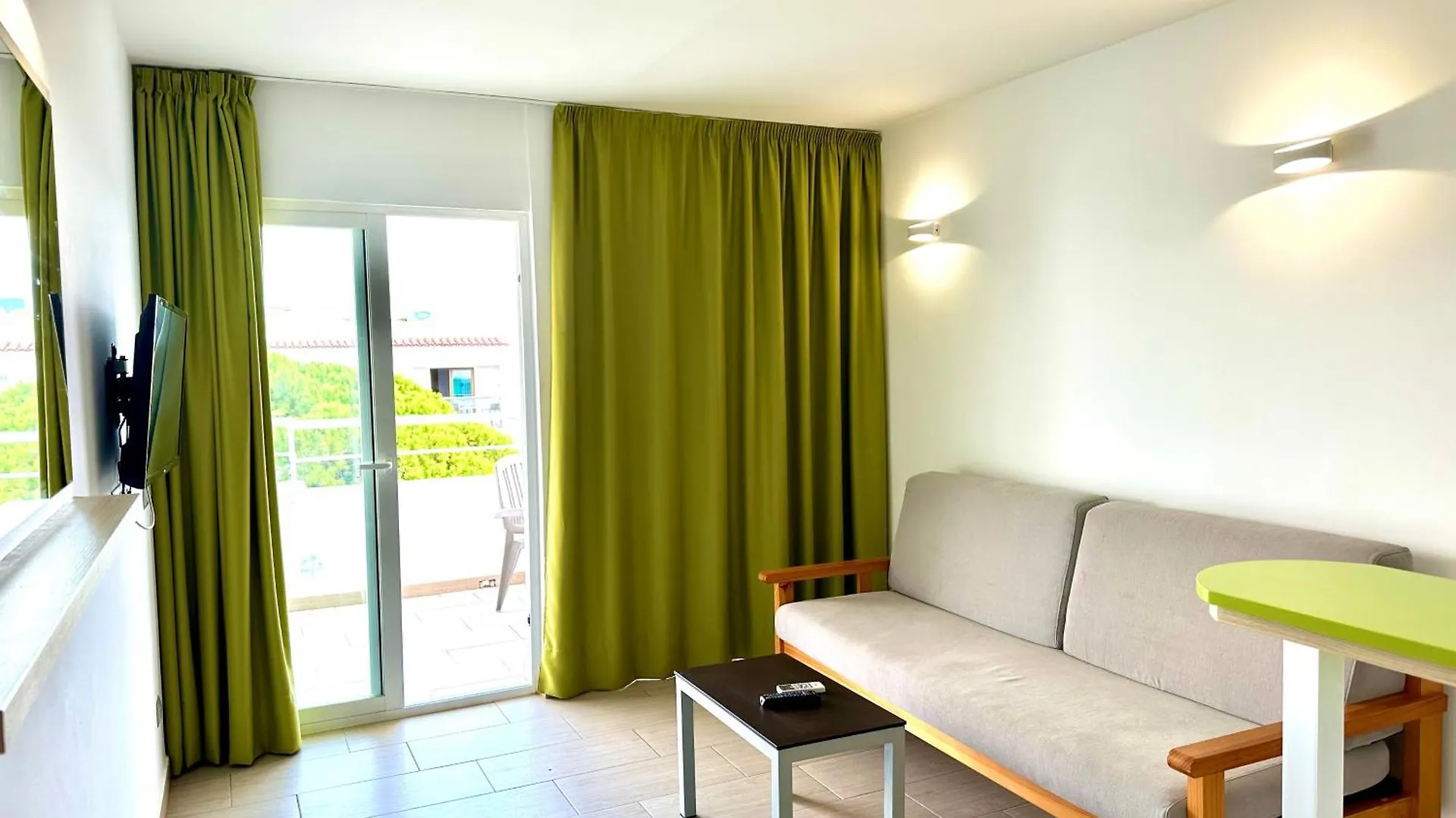 Aparthotel Apartamentos Jet - Adults Only Playa d'en Bossa