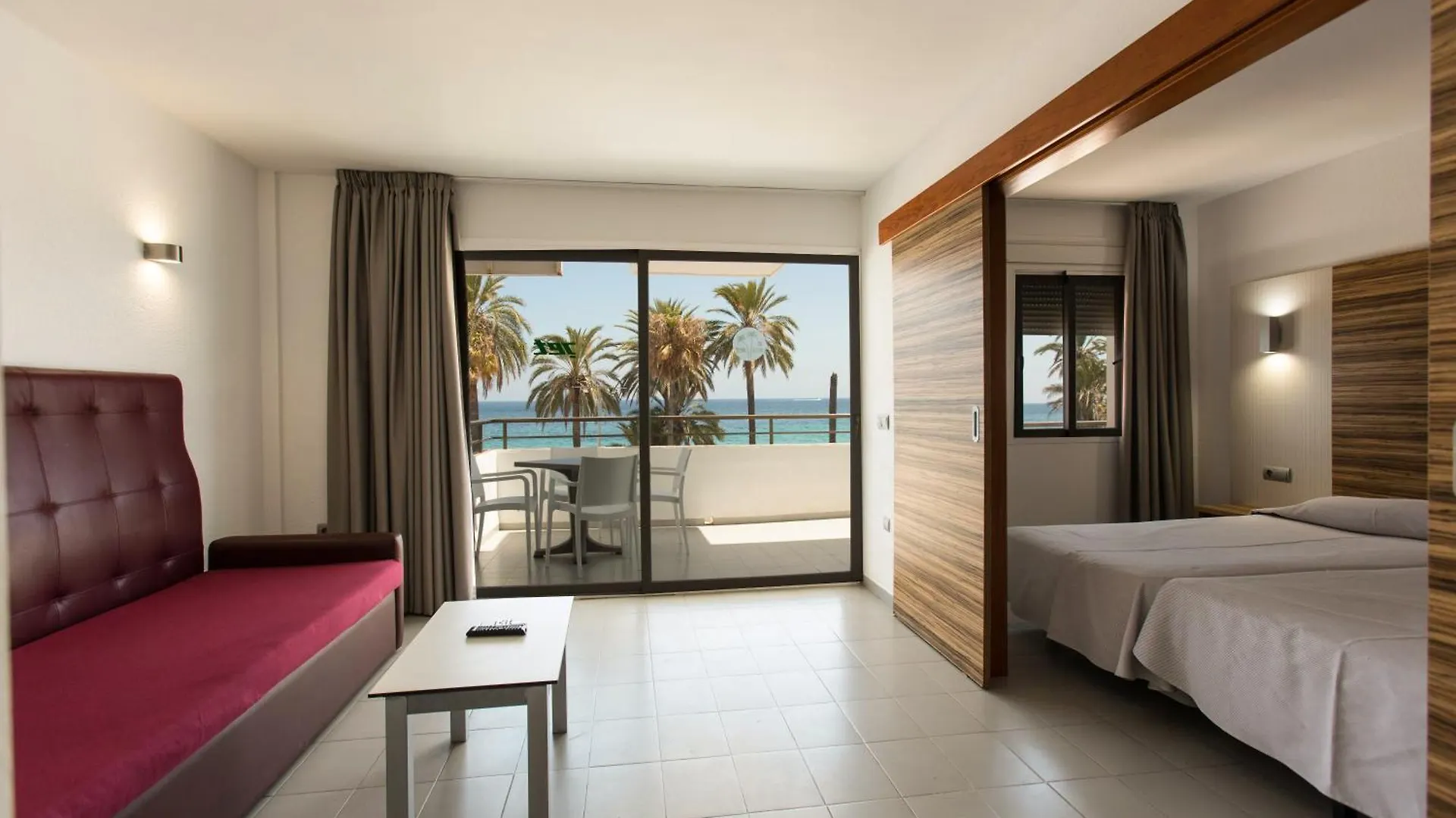 Aparthotel Apartamentos Jet - Adults Only Playa d'en Bossa