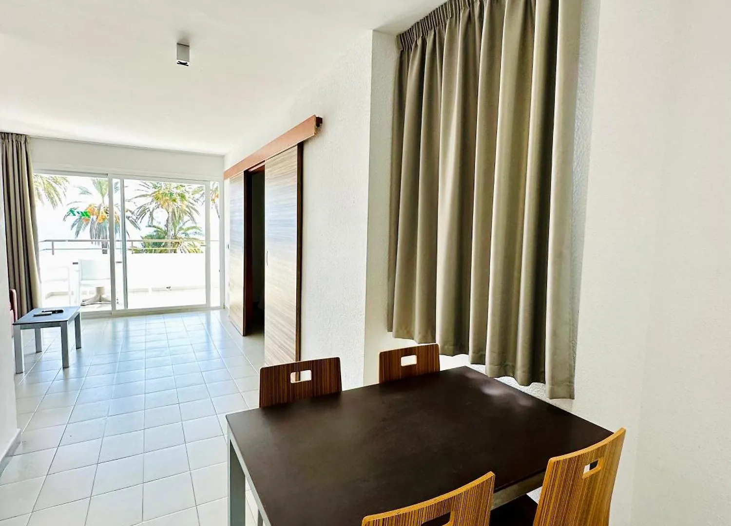 Apartamentos Jet - Adults Only Playa d'en Bossa